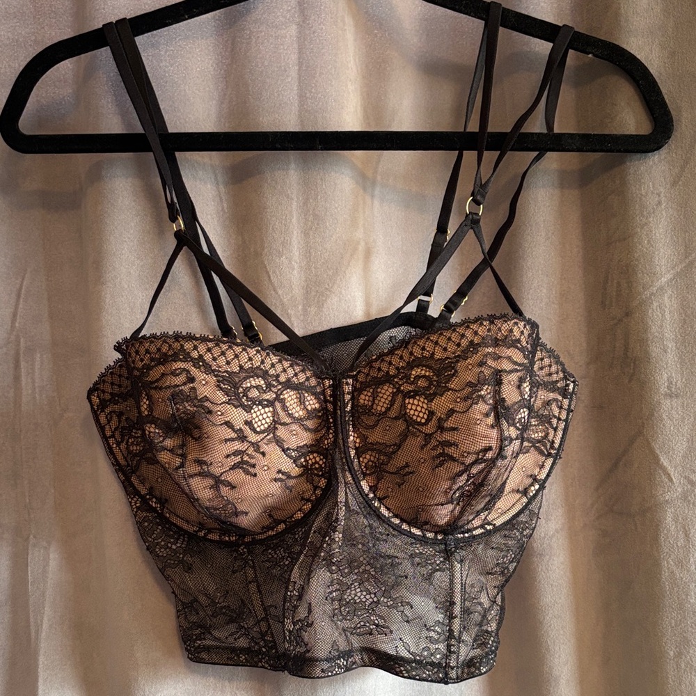 Elegant Black Lace Bustier
